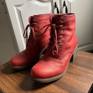 Kodiak red leather boots with heel